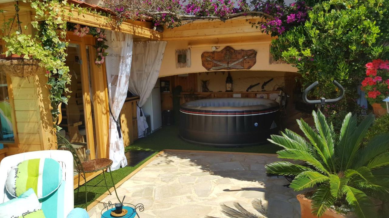 Coeurs de Pirates en Hiver SPA SAUNA TERRASSES ABRITEES JARDIN Vélos B&B Cavalaire-sur-Mer Exterior foto